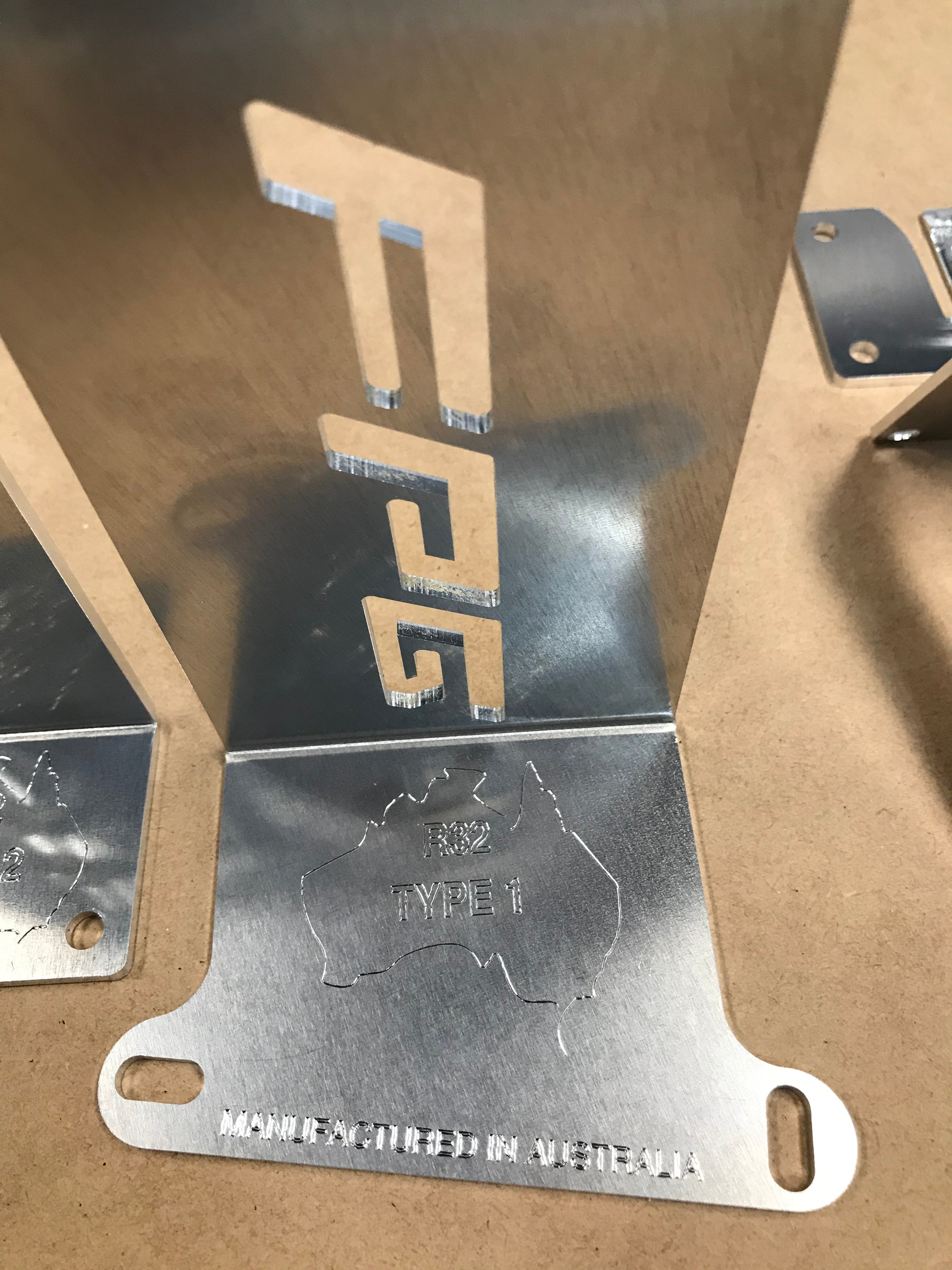 FPG Power Steering Reservoir and Bracket Nissan Skyline R Chassis FPG-099 ( INTERNAL LISTING)