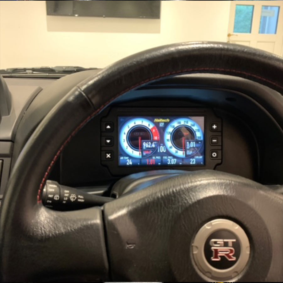Mako Nissan Skyline R34 Dash Mount - MAKO-R34 - view 2