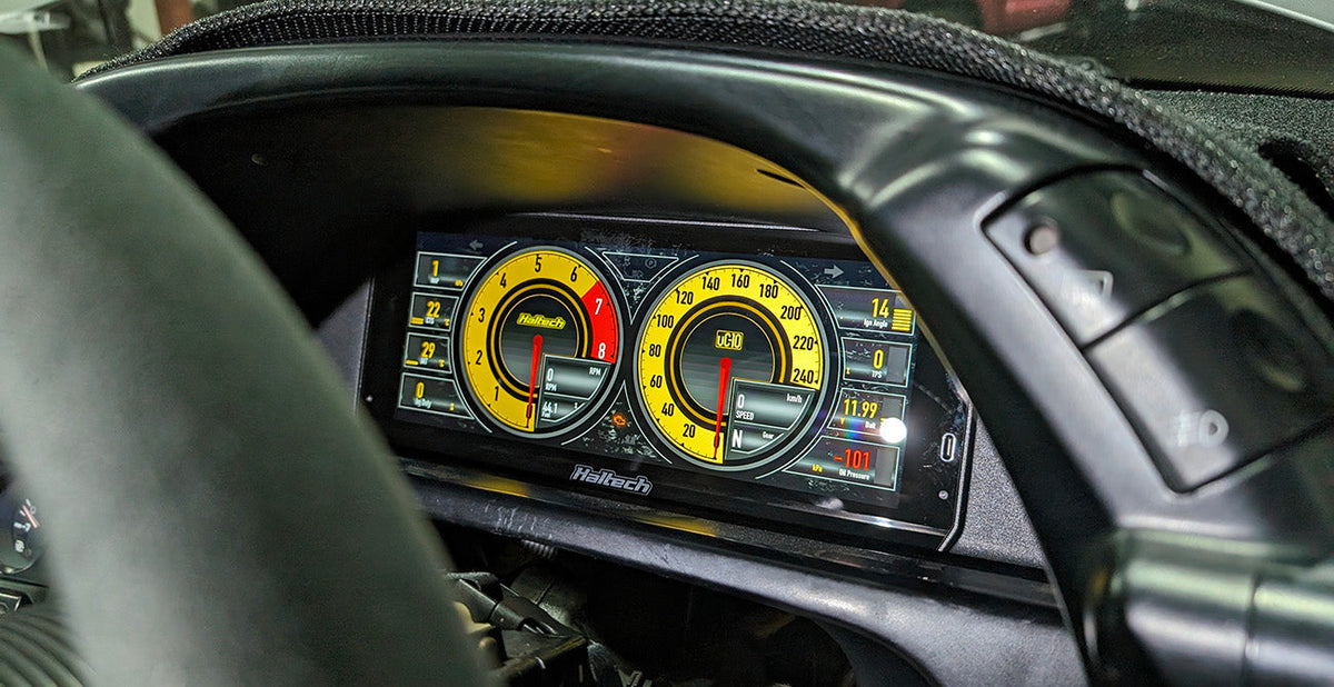 Mako Nissan Skyline R32 Dash Mount - MAKO-R32 - view 6