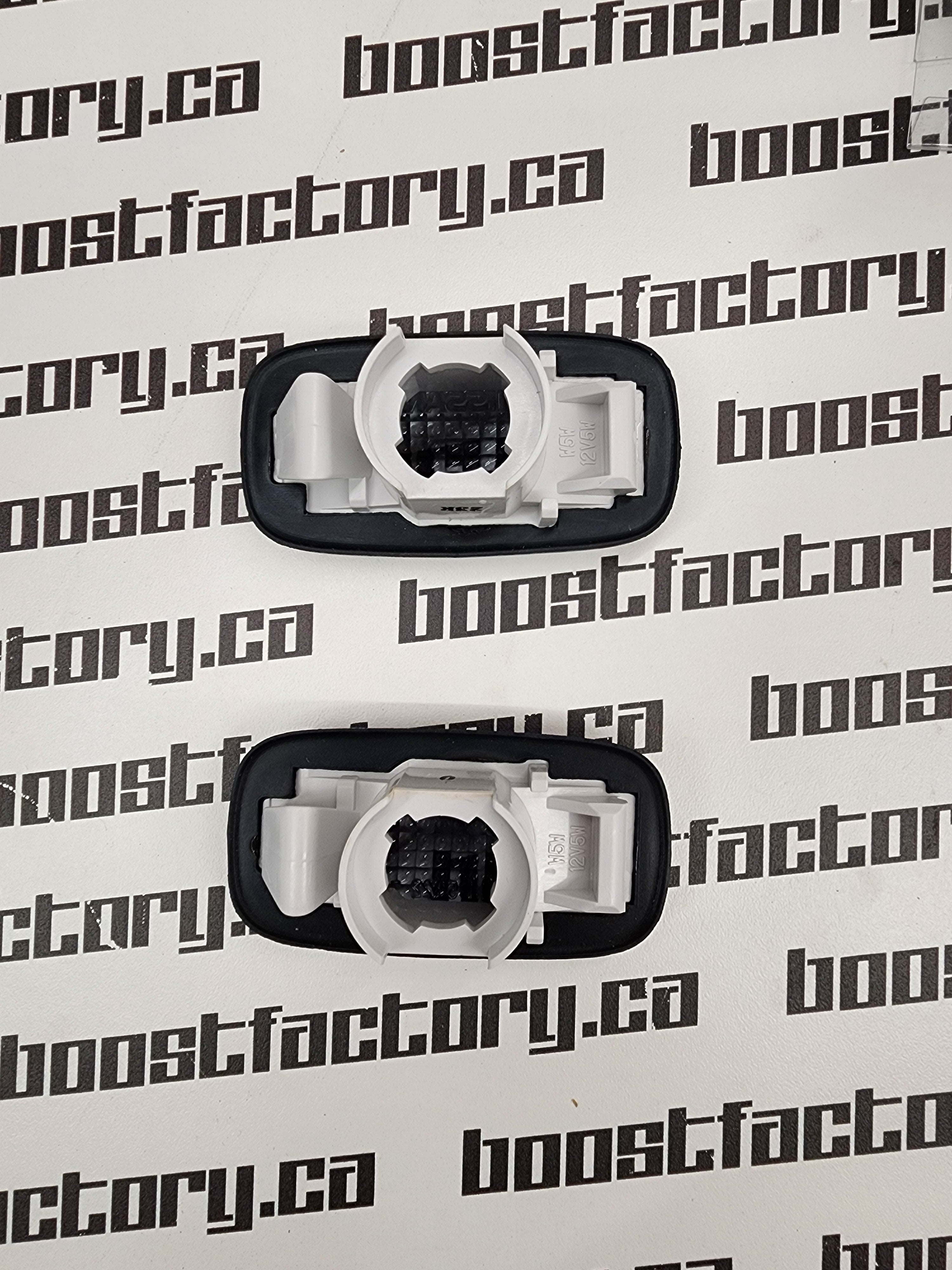 Nismo Smoked Side Indicator Set 08/2000 + R34 & S15 26100-RNS51