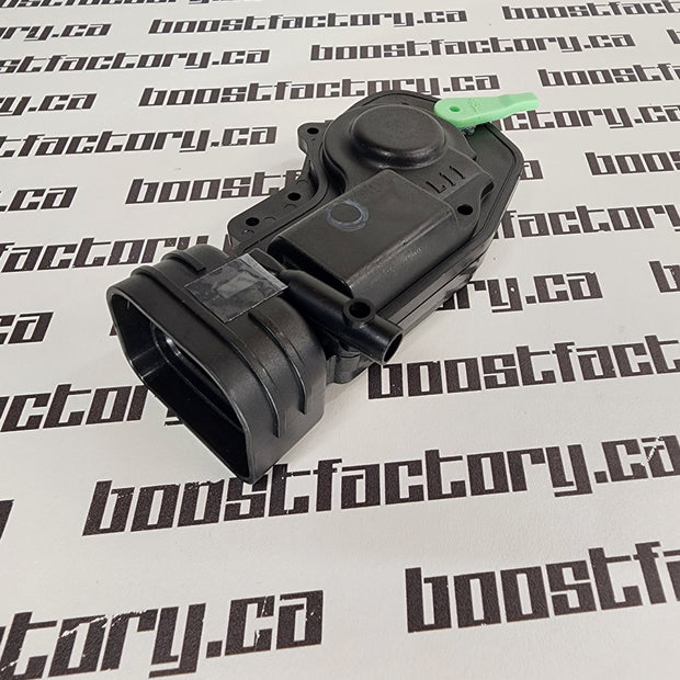 Genuine Nissan R34 Sedan 4S Auto Front Door Lock Actuator - 80553-AA000 / 80552-AA300